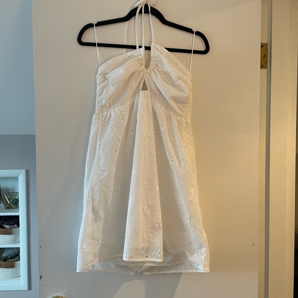 White eye-lit halter